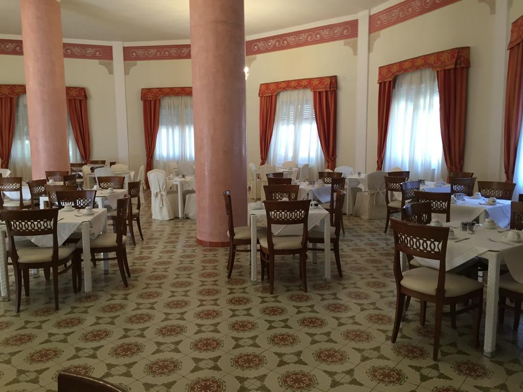 Hotel Eden Park 3*